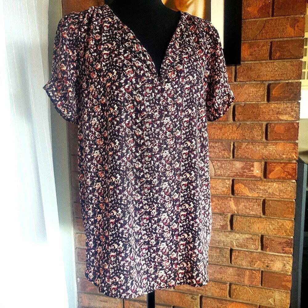 Daniel Rainn Short Pleated Sleeved Black/Red/Pink Floral Blouse - Size M